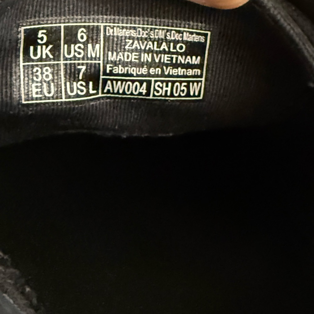 Dr. Martens Black Oxfords Minimalist Design - Picture 4 of 4